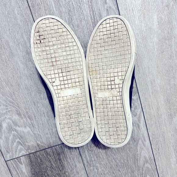 Kendall & Kylie Shoes - Picture 2 of 3